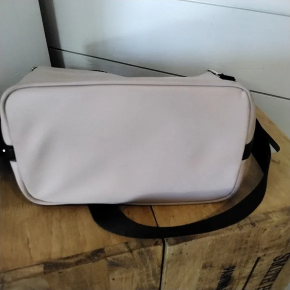 Kate Spade Crossbody Duffle Nwot - Picture 10 of 11